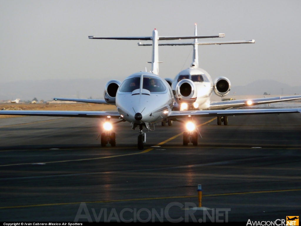 XA-WWW - Gates Learjet 25B - Privado