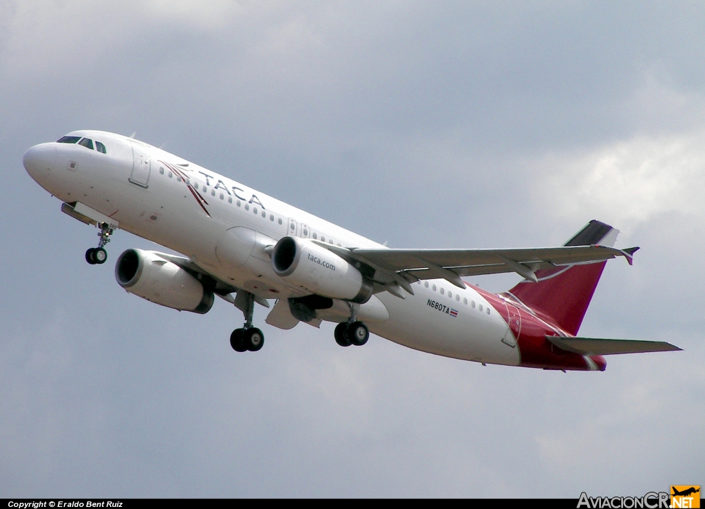 N680TA - Airbus A320-233 - TACA