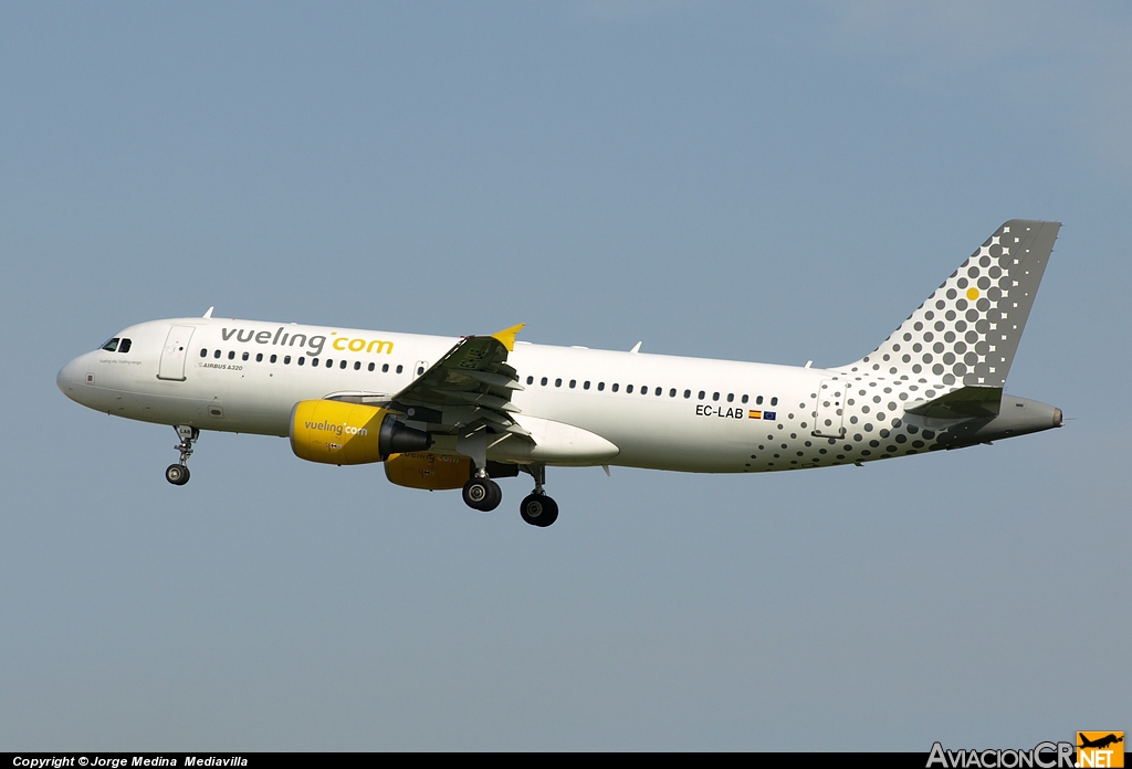 EC-LAB - Airbus A320-214 - Vueling