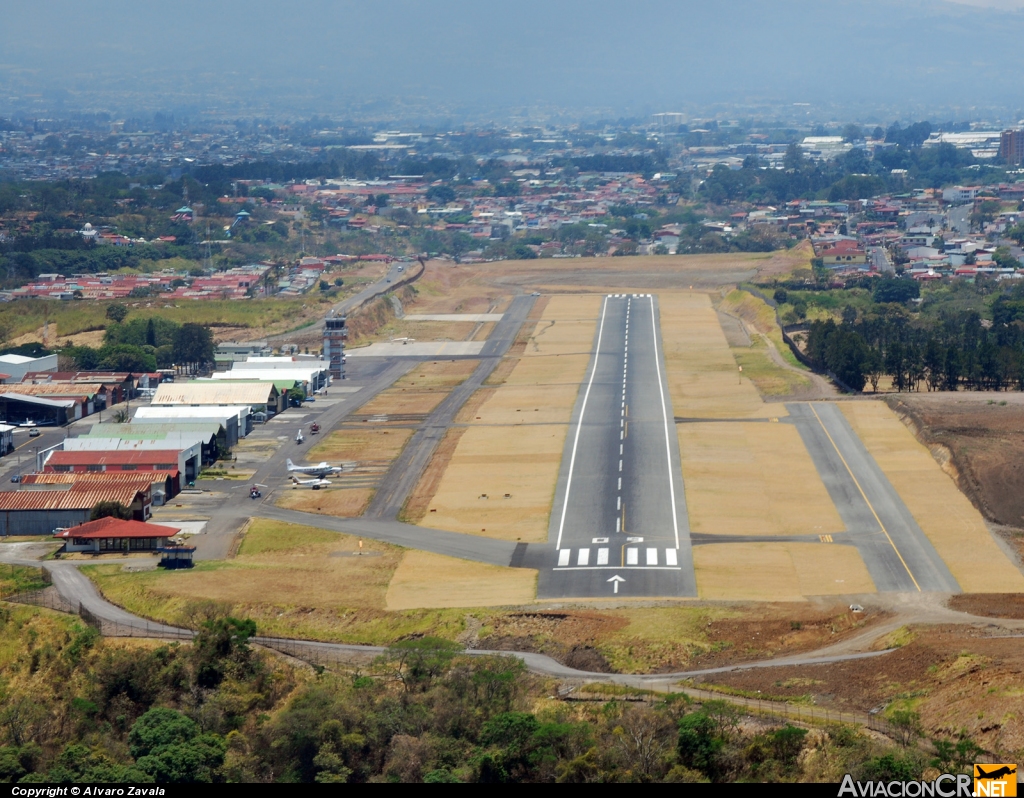 MRPV - Pista de aterrizaje - Aeropuerto