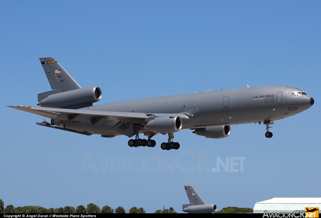 79-1710 - McDonnell Douglas KC-10A Extender (DC-10-30CF) - USAF - United States Air Force - Fuerza Aerea de EE.UU