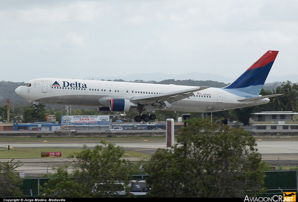 N124DE - Boeing 767-332 - Delta Air Lines