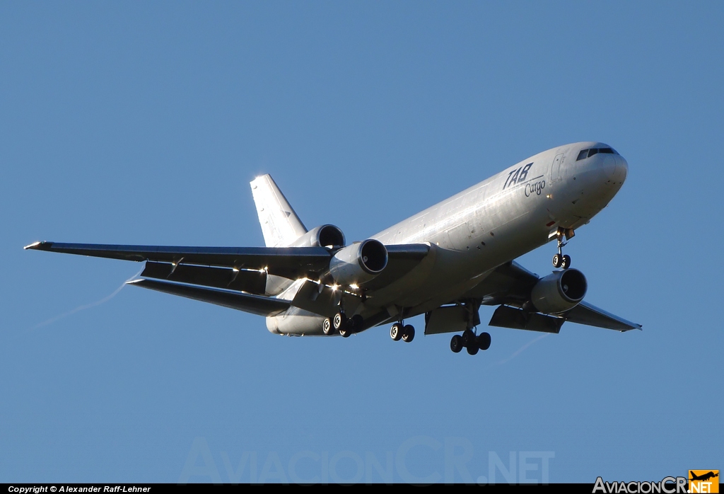 N833LA - McDonnell Douglas DC-10-30CF - TAB - Transportes Aéreos Bolivianos