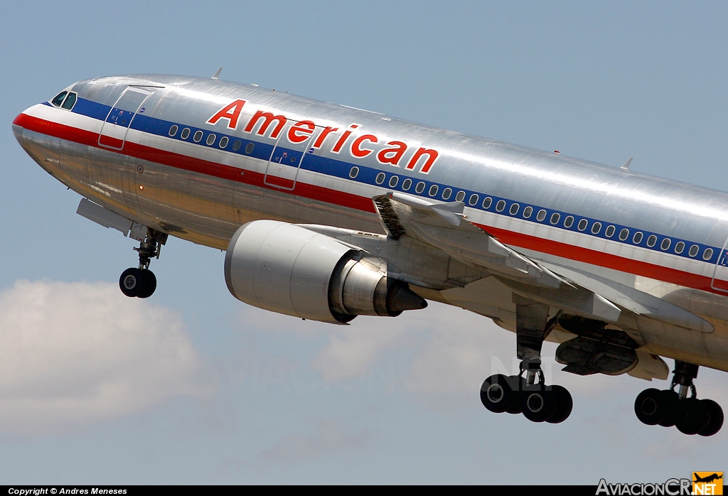 N14065 - Airbus A300B4-605R - American Airlines