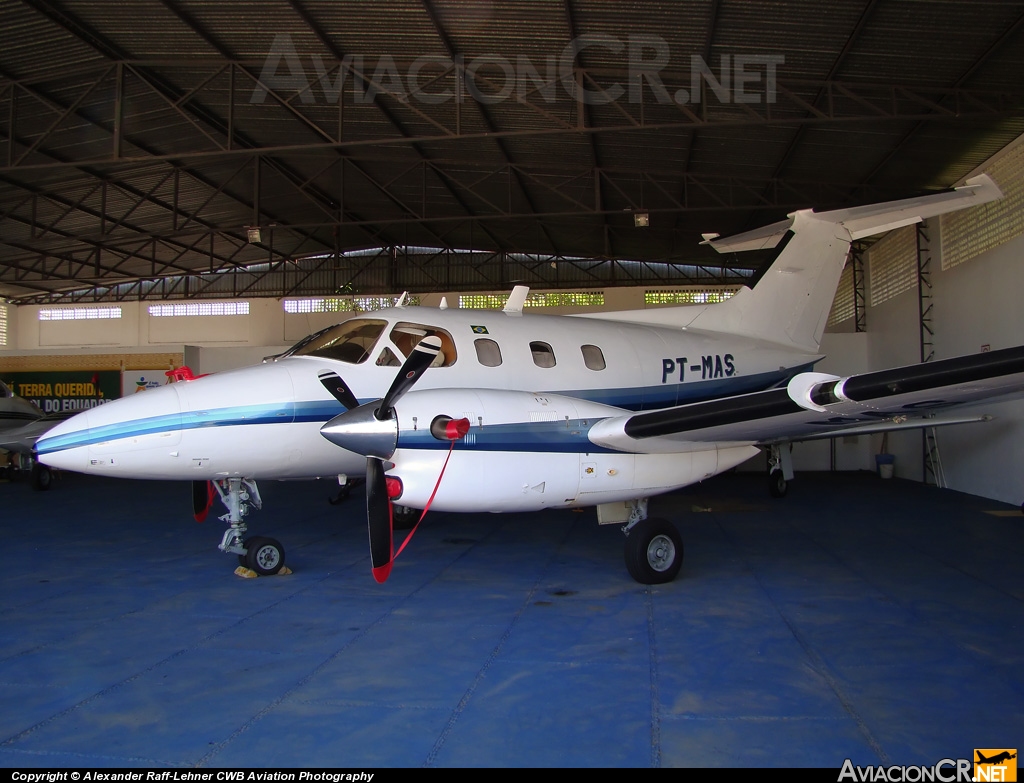 PT-MAS - Embraer EMB-121 Xingú - Privado