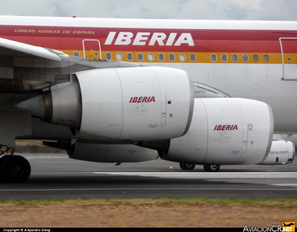 EC-IOB - Airbus A340-642 - Iberia