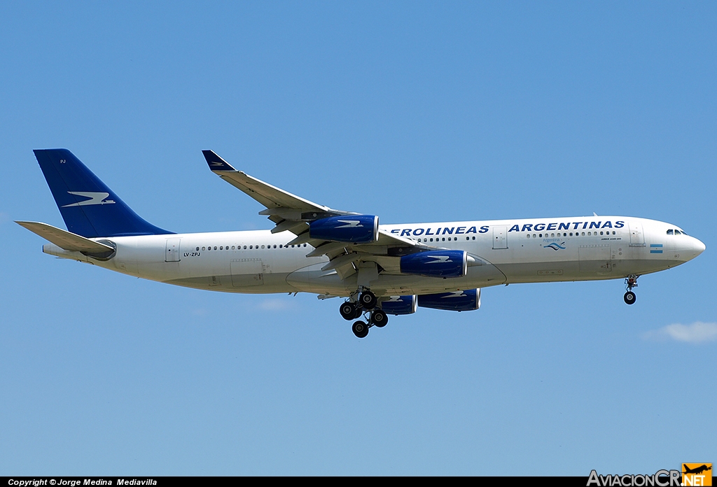 LV-ZPJ - Airbus A340-211 - Aerolineas Argentinas