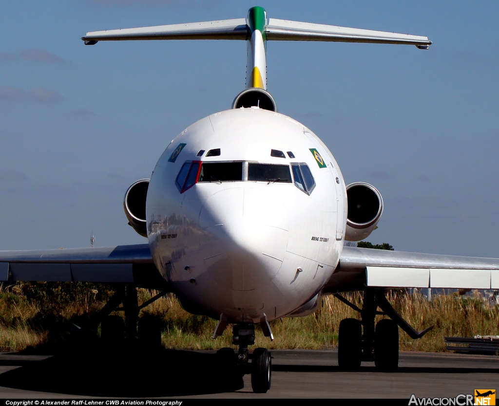 PR-RLJ - Boeing 727-214(F) - Rio Linhas Aéreas