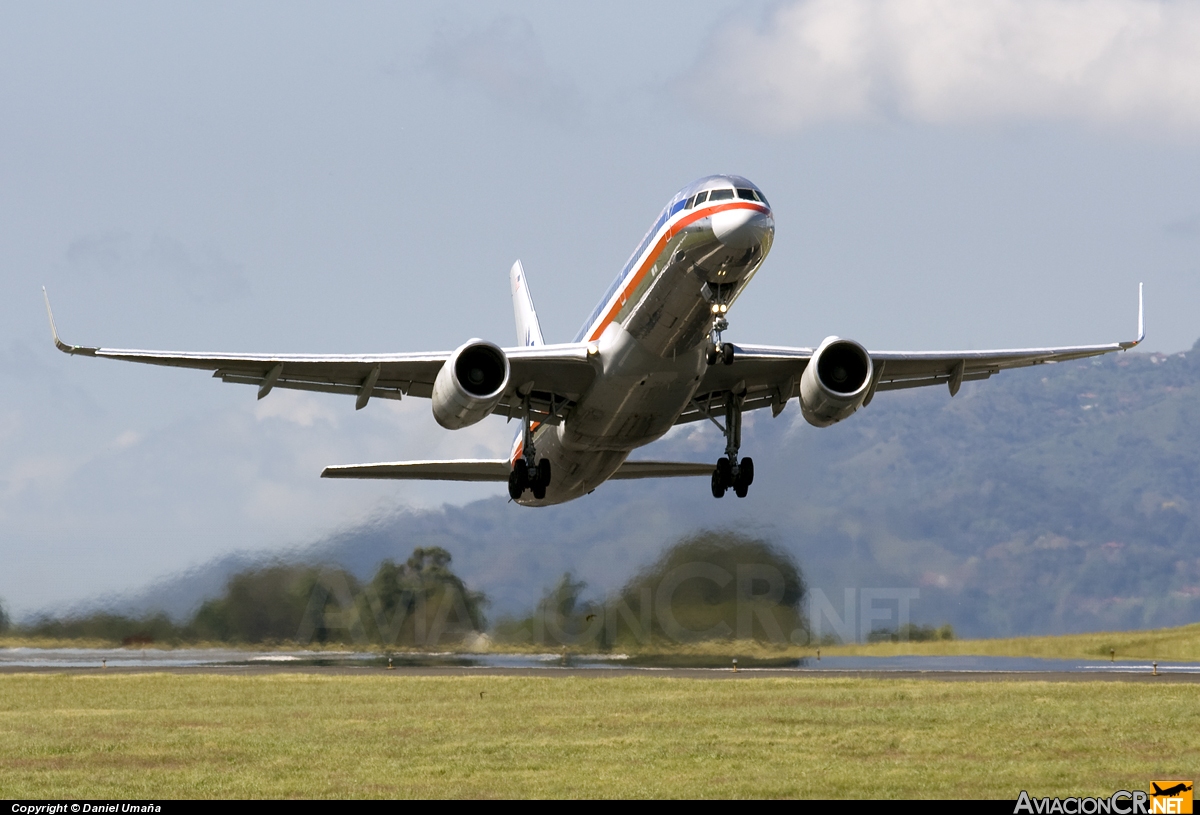 N619AA - Boeing 757-223 - American Airlines