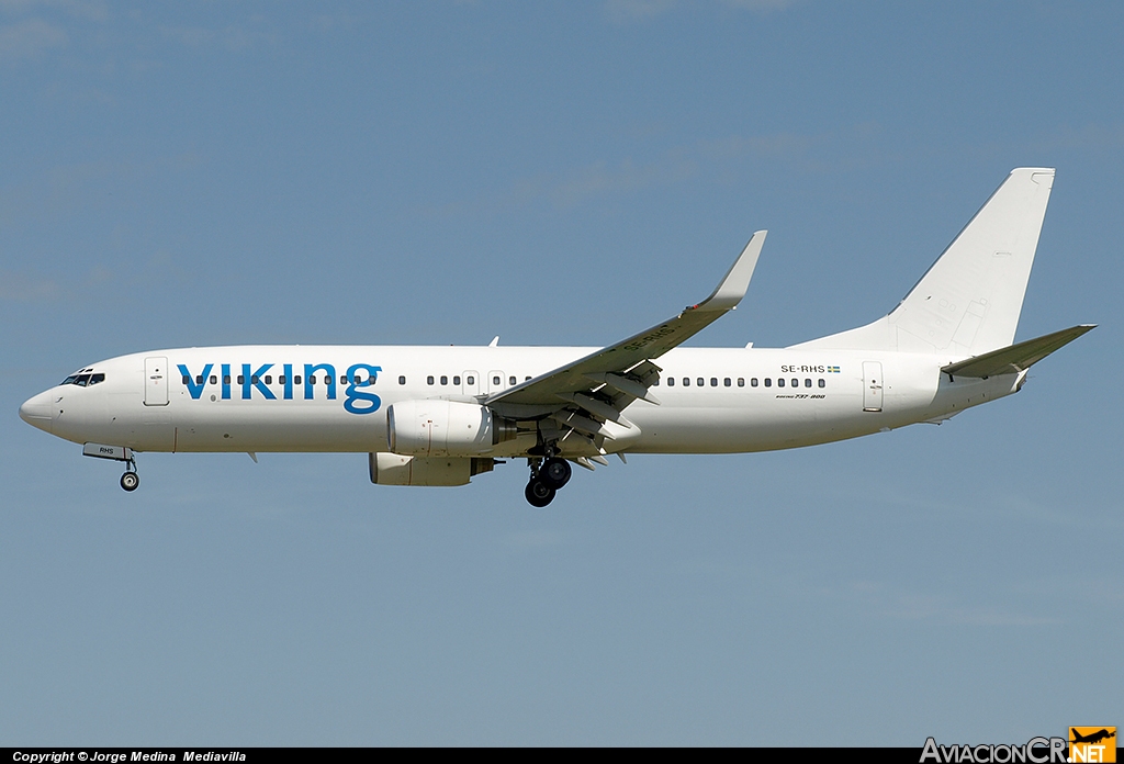 SE-RHS - Boeing 737-86N - Viking Airlines