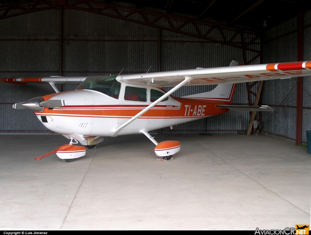 TI-ABE - Cessna 182Q Skylane II - Privado