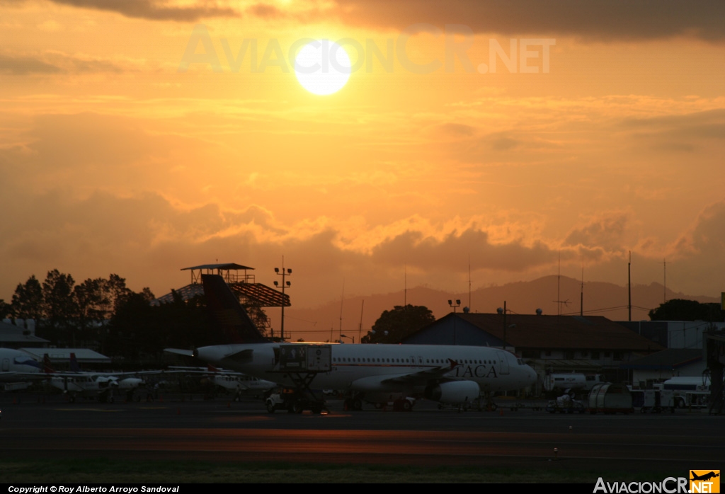 N493TA - Airbus A320-233 - TACA