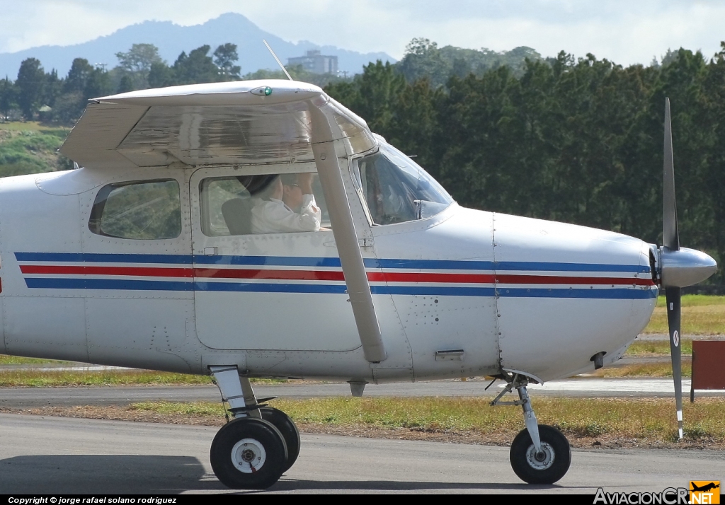 TI-ANB - Cessna 172B Skyhawk - IACA - Instituto Aeronautico Centroamericano