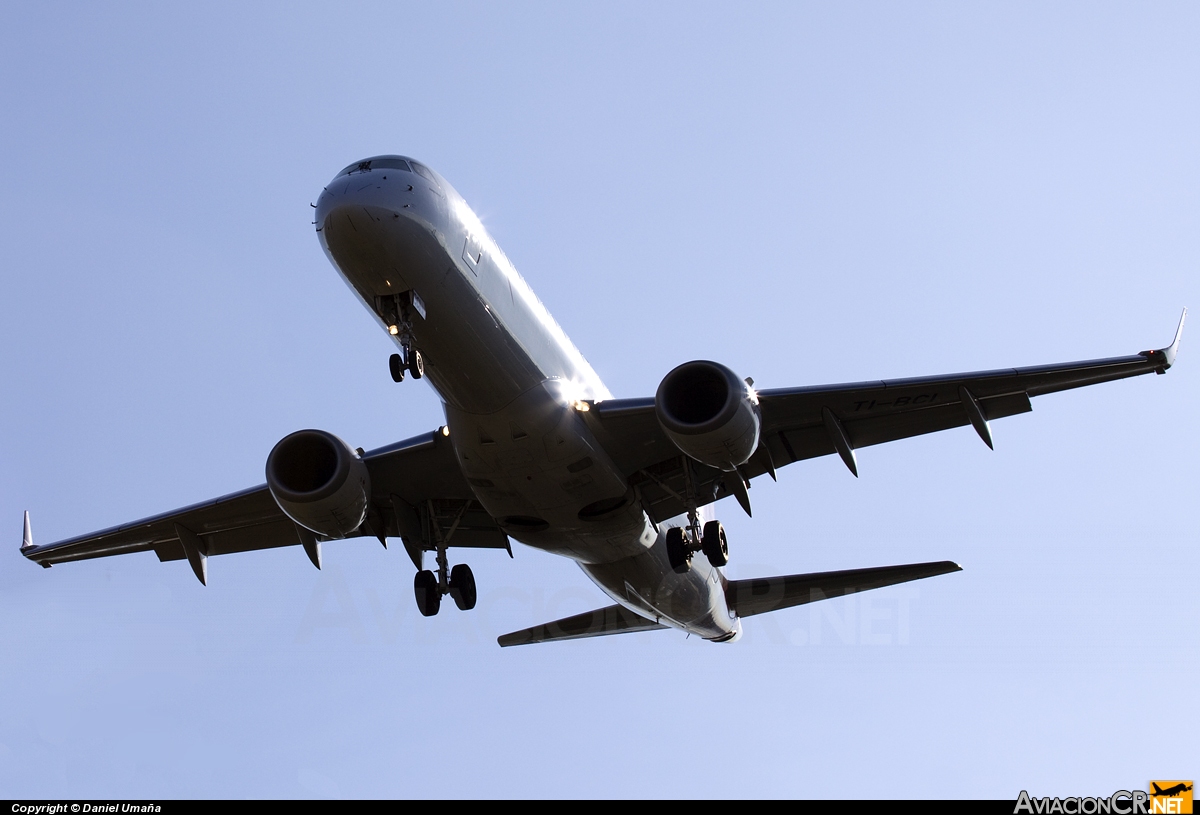 TI-BCI - Embraer ERJ-190-100AR - TACA