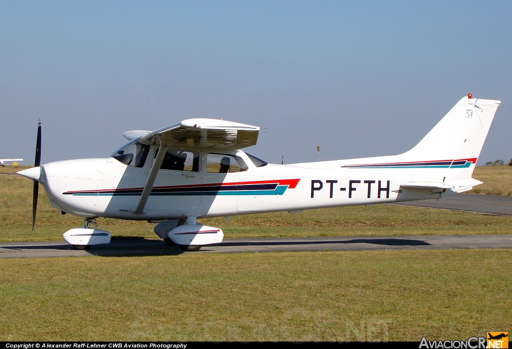 PT-FTH - Cessna 172R Skyhawk II - Privado