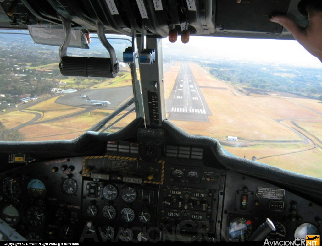 TI-ATZ - de Havilland DHC-6-200 Twin Otter - Aviones Taxi Aéreo S.A (ATASA)