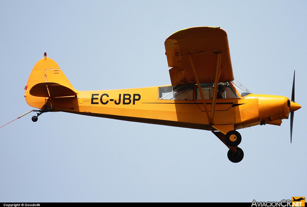 EC-JBP - Piper PA-18A-150 Super Cub - Privado