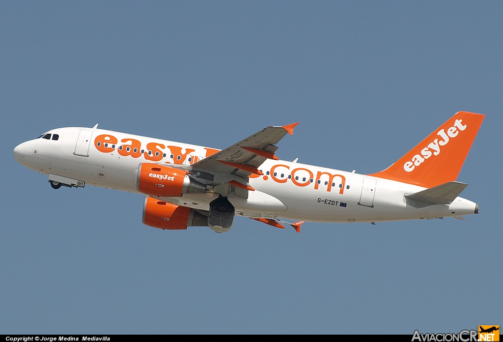 G-EZDT - Airbus A319-111 - EasyJet Airline