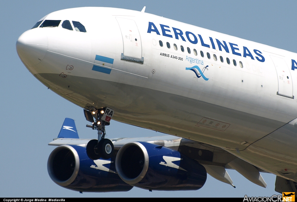 LV-ZRA - Airbus A340-211 - Aerolineas Argentinas