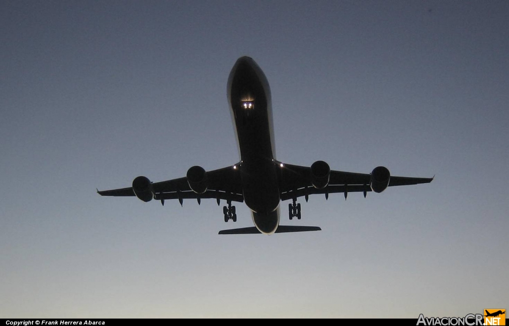 EC-JCZ - Airbus A340-642 - Iberia