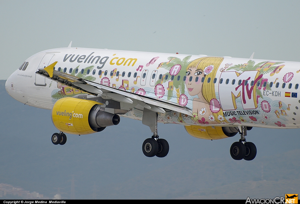EC-KDH - Airbus A320-214 - Vueling