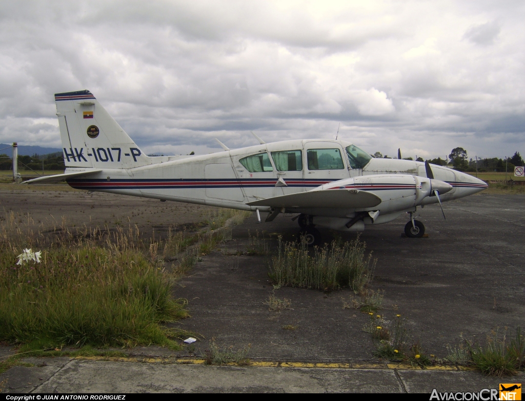 HK-1017-P - Piper PA-23-250 Aztec - Privado