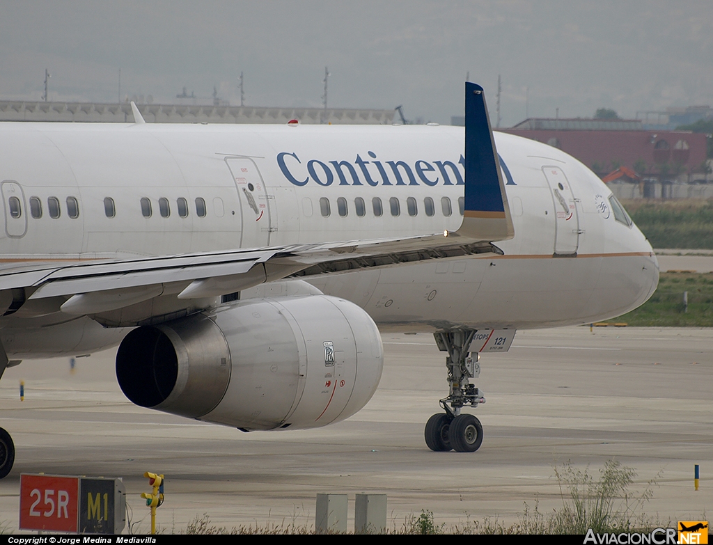 N14121 - Boeing 757-224 - Continental Airlines