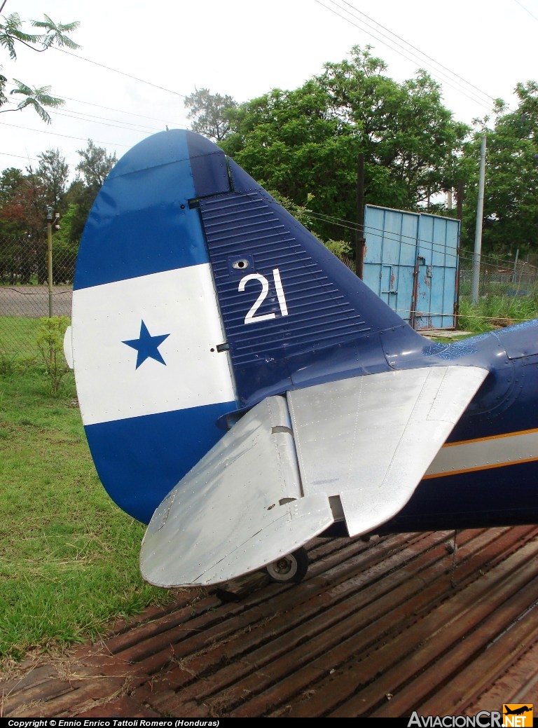 FAH-21 - Noorduyn Harvard Mk II (Genérico) - Fuerza Aerea Honduras