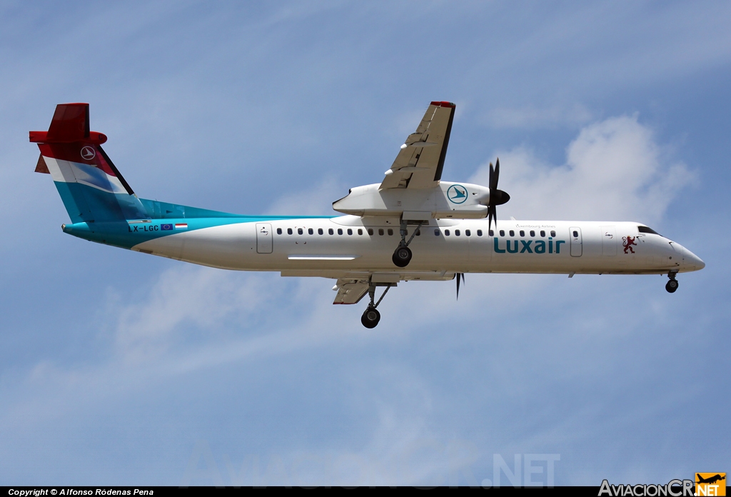 LX-LGC - De Havilland Canada DHC-8-402Q Dash 8 - LUXAIR