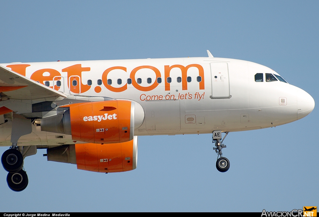 G-EZAE - Airbus A319-111 - EasyJet Airlines