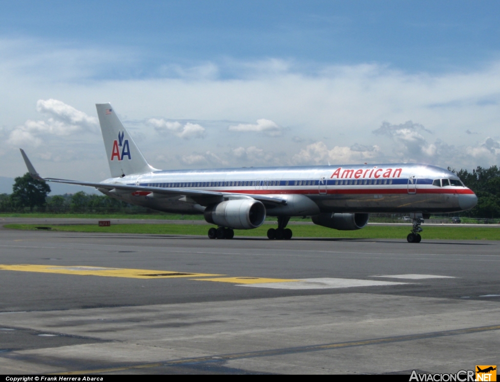 N197AN - Boeing 757-223 - American Airlines