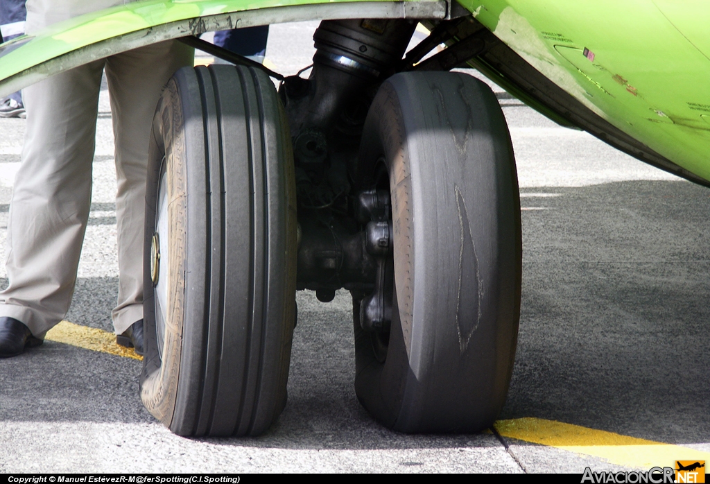 EC-GQF - ATR 72-202 - Binter Canarias