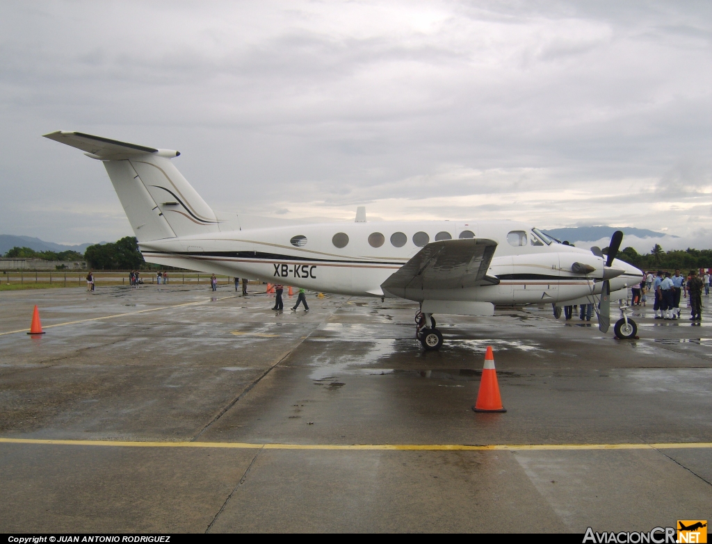 XB-KSC - Beechcraft Super King Air 200 - Privado