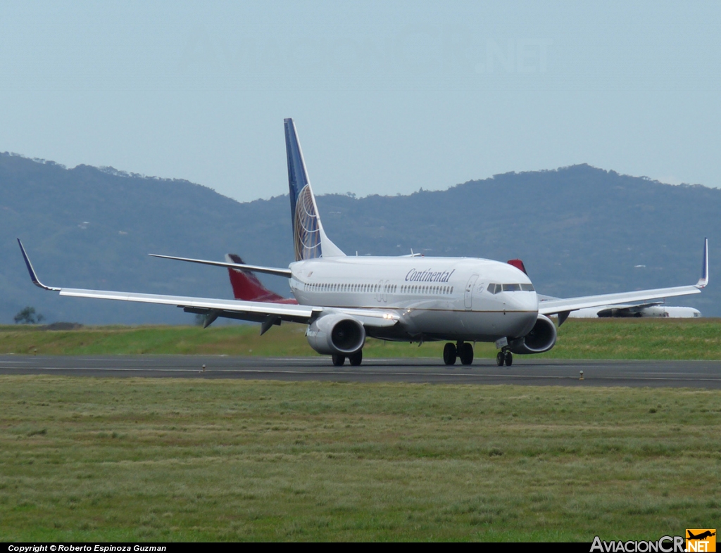 N76515 - Boeing 737-824 - Continental Airlines