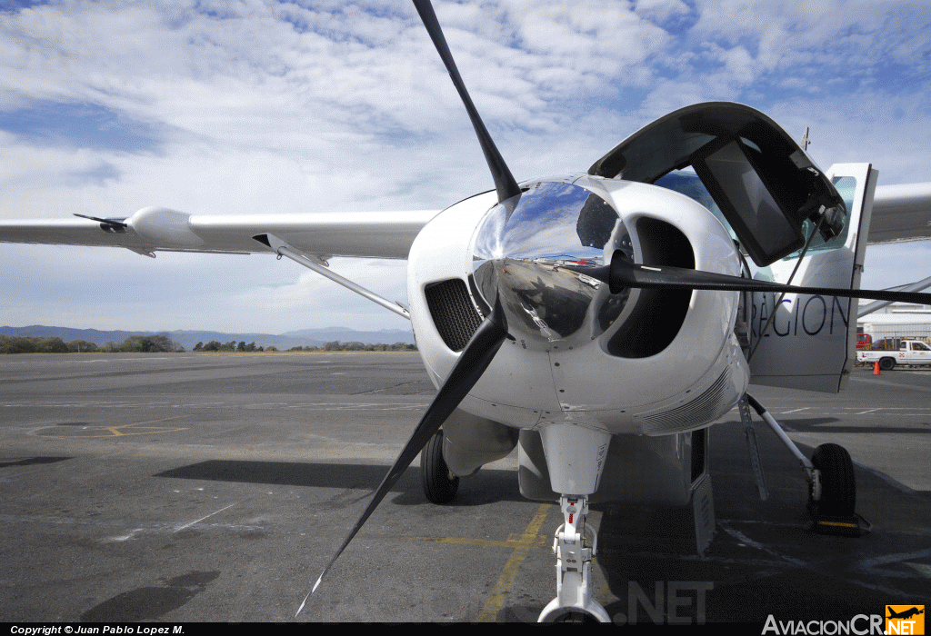 TI-BCY - Cessna 208B Grand Caravan - SANSA - Servicios Aereos Nacionales S.A.