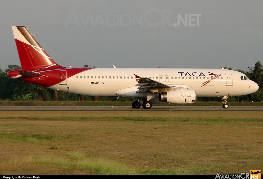 N682TA - Airbus A320-233 - TACA