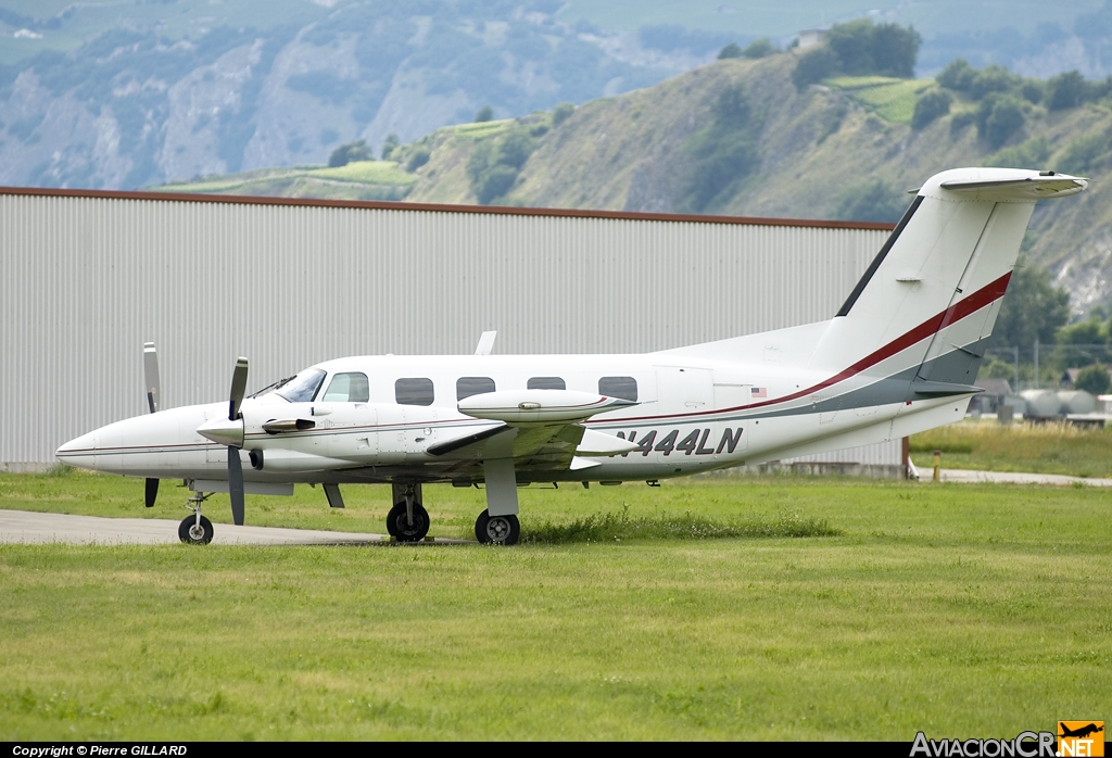 N444LN - Piper PA-42-680 Cheyenne III - Privado