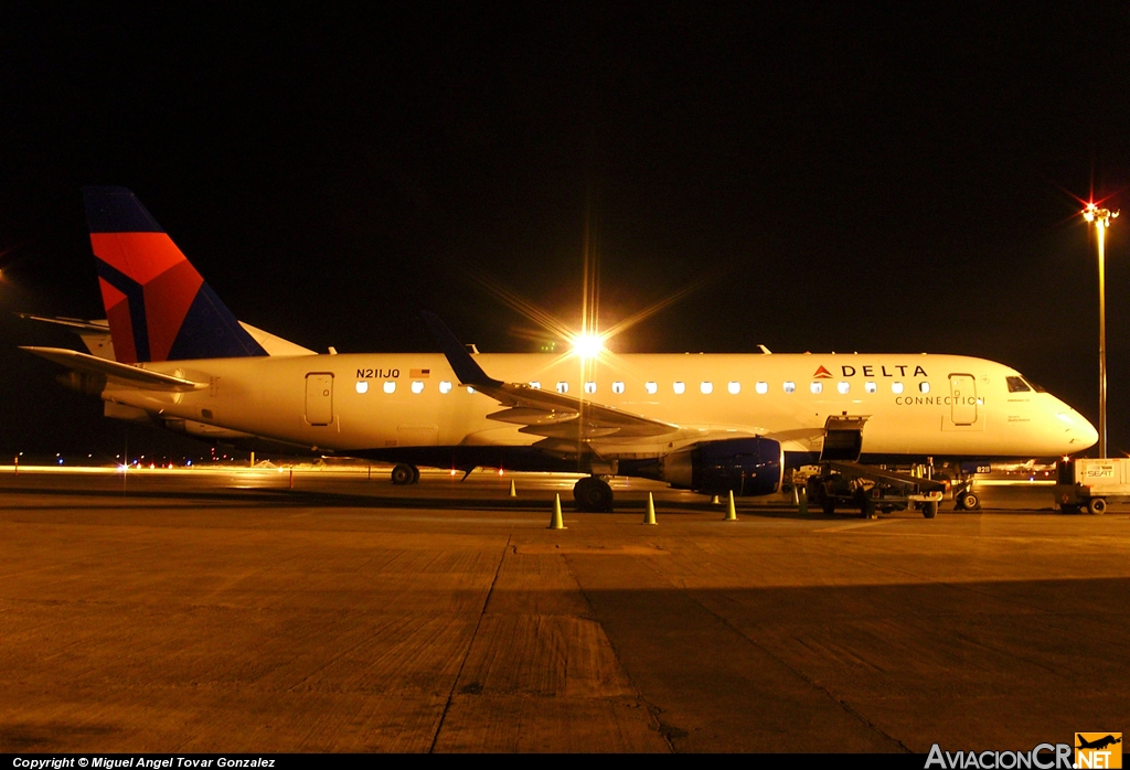 N211JQ - Embraer ERJ-170-200LR - Delta Connection (Shuttle America)