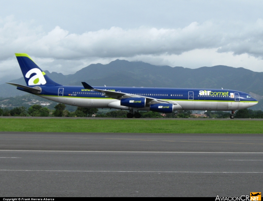 EC-KCF - Airbus A340-311 - Air Comet