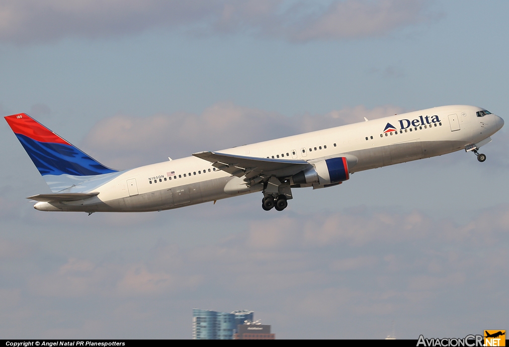 N195DN - Boeing 767-332 - Delta Air Lines