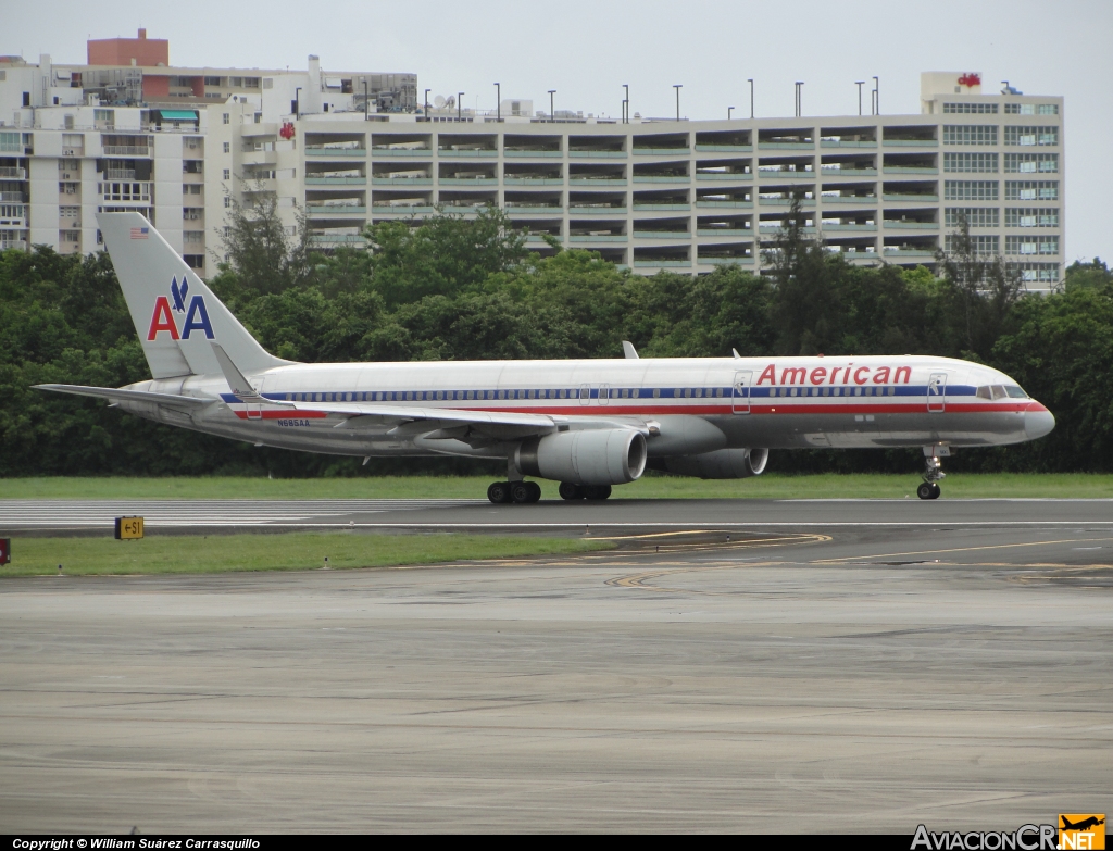 N685AA - Boeing 757-223 - American Airlines