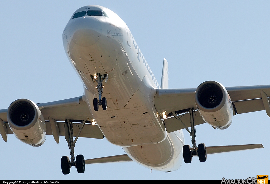 EC-HRP - Airbus A320-232 - Spanair