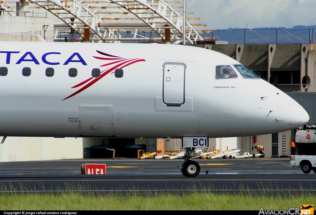 TI-BCI - Embraer ERJ-190-100AR - TACA