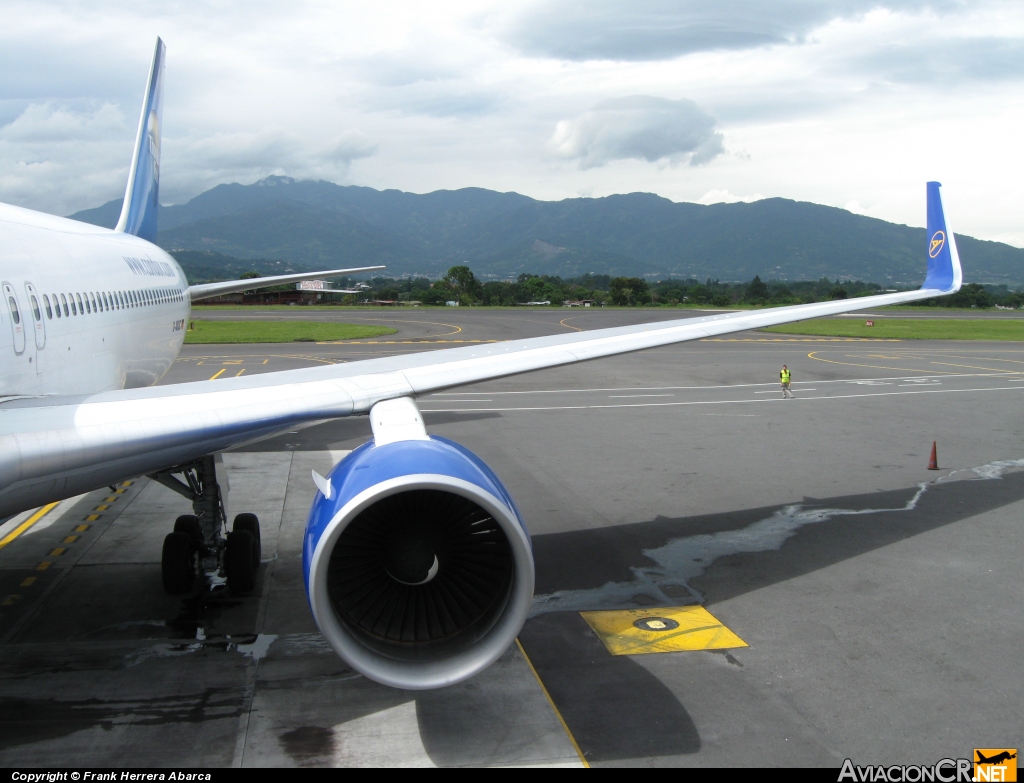D-ABUC - Boeing 767-330(ER) - Thomas Cook