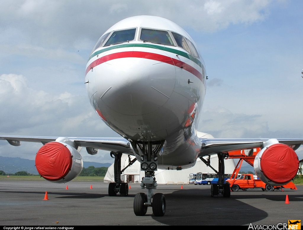 TP-01 - Boeing 757-225 - Fuerza Aerea Mexicana FAM