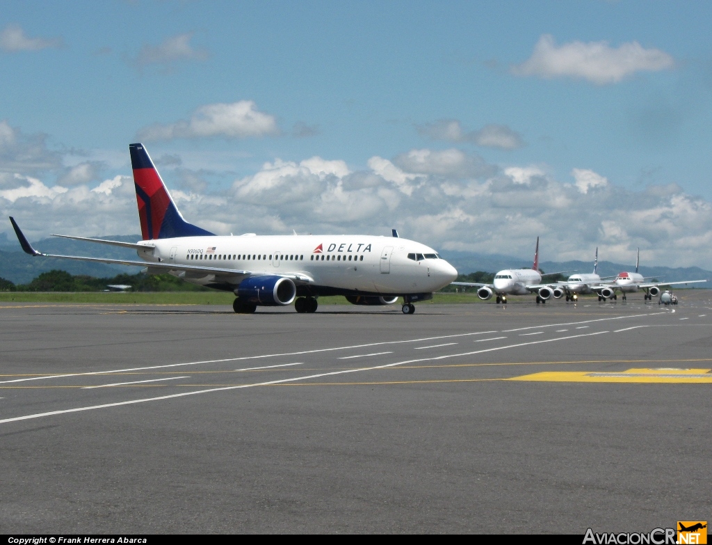 N306DQ - Boeing 737-732 - Delta Airlines