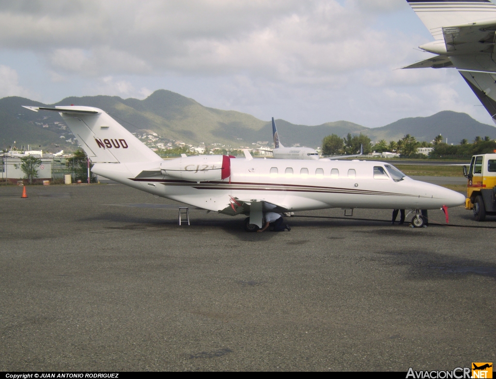 N9UD - Cessna 525A CitationJet 2 - Privado