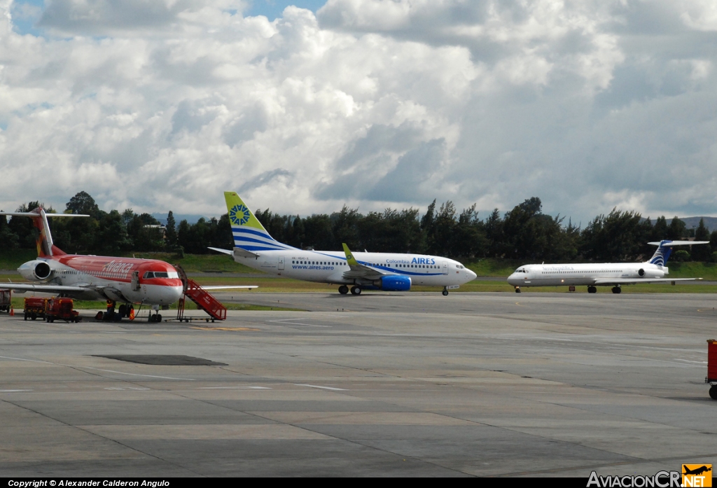 HK-4641-X - Boeing 737-73V - Aires Colombia