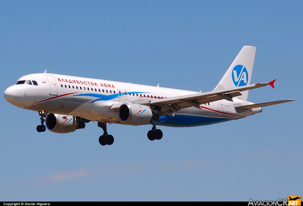 VP-BEQ - Airbus A320-211 - Vladivostok Avia