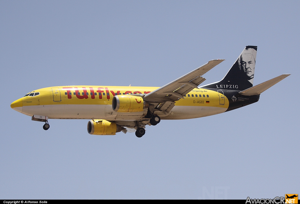 D-AGEE - Boeing 737-35B - TUI Fly